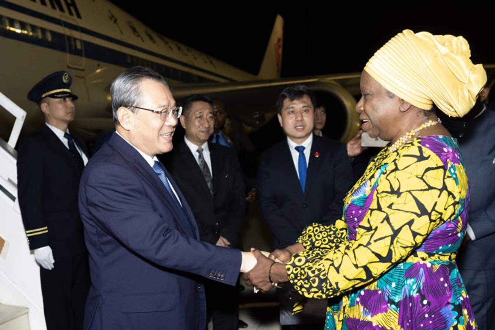 China ready to work with Zambia to expand trade, cooperation: Chinese premier