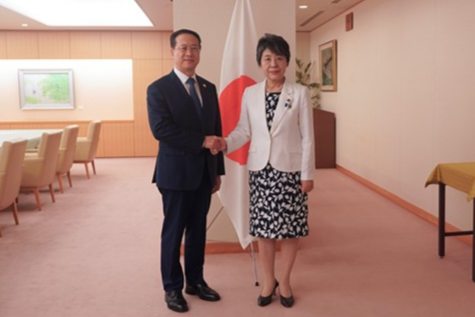 Chinese Vice Foreign Minister meets with Japanese Foreign Minister, holds China-Japan Strategic Dialogue